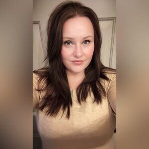 Meet your Posher, Briana